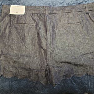 Loft denim scalloped hem shorts